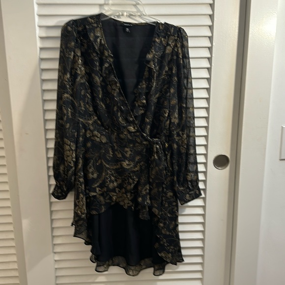 torrid Tops - Torrid Layered Tie Front Wrap Hi-Low Tunic - Size 00